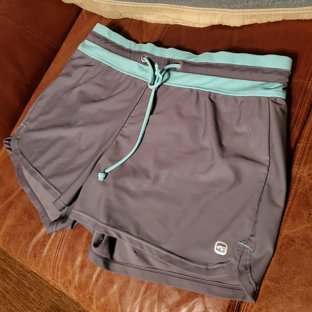 Shorts - Picture 2 of 5